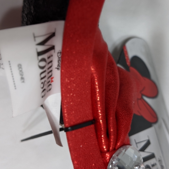 Disney Minnie Mouse Shiny Ears With Red Bow and Heart Charm, NWT - Picture 3 of 3